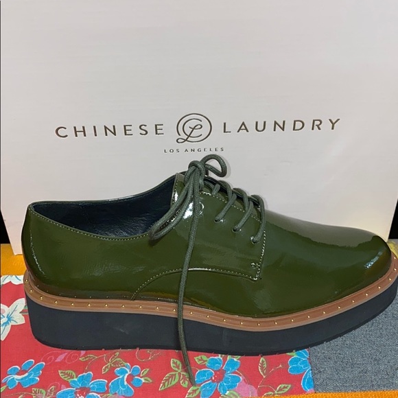 NIB CHINESE LAUNDRY CECILIA OXFORD PATENT OLIVE - Picture 4 of 10